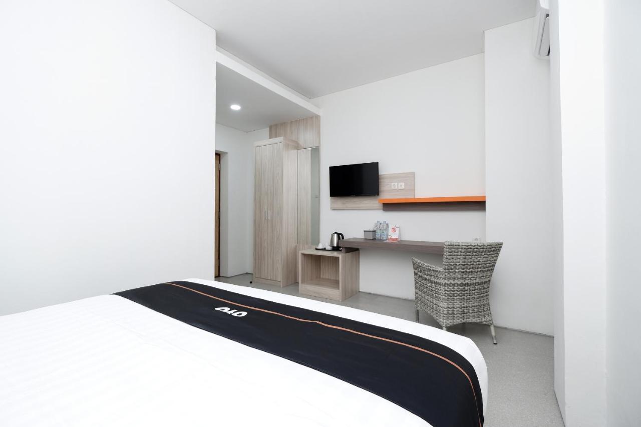 Hotel Oyo 2298 Jebres House Syariah Solo Exteriér fotografie