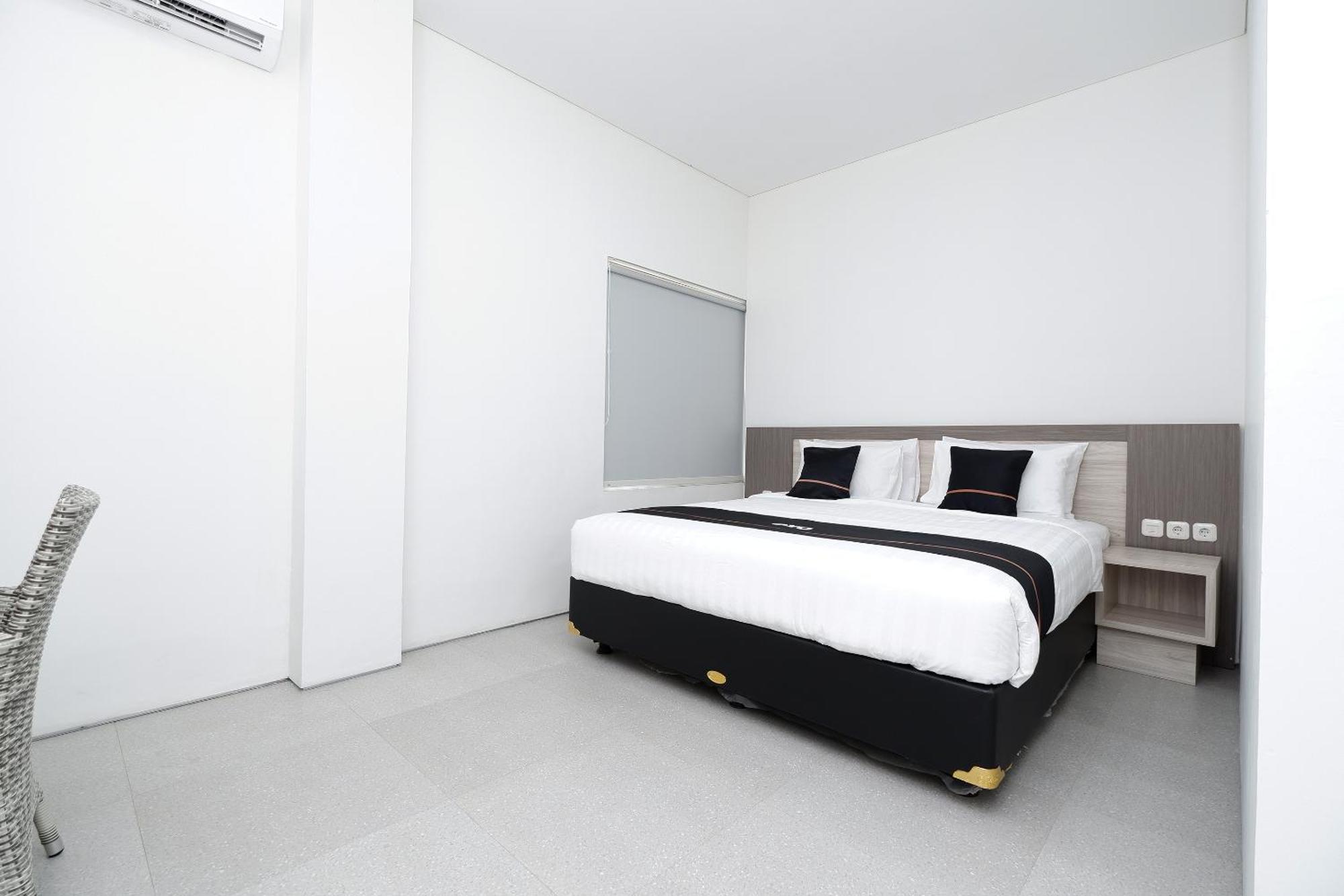 Hotel Oyo 2298 Jebres House Syariah Solo Exteriér fotografie