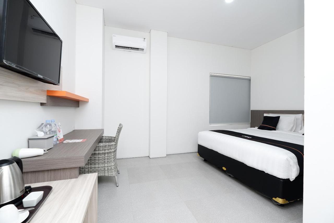 Hotel Oyo 2298 Jebres House Syariah Solo Exteriér fotografie