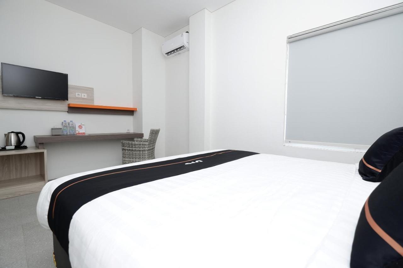 Hotel Oyo 2298 Jebres House Syariah Solo Exteriér fotografie