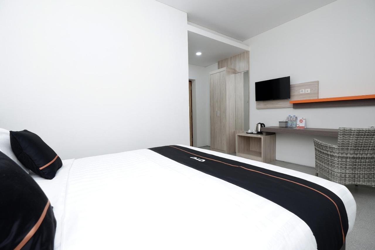 Hotel Oyo 2298 Jebres House Syariah Solo Exteriér fotografie