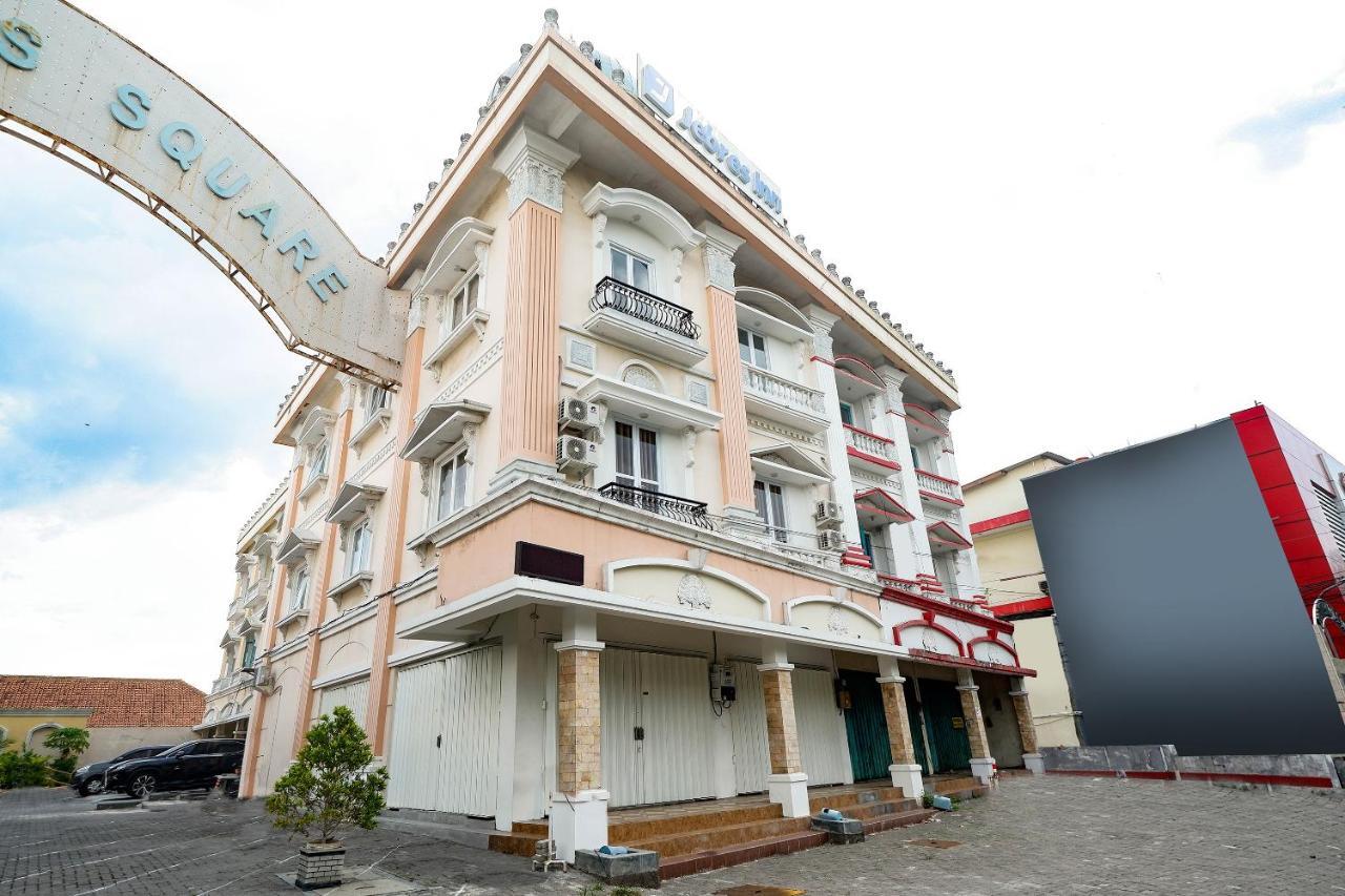 Hotel Oyo 2298 Jebres House Syariah Solo Exteriér fotografie